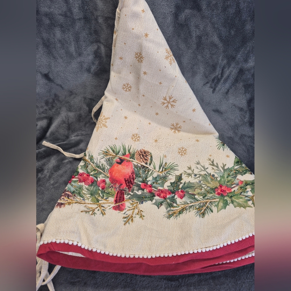 NICOLE MILLER  CHRISTMAS THREE 52" SKIRT CARDENALS HOLLY SNOWFLAKE